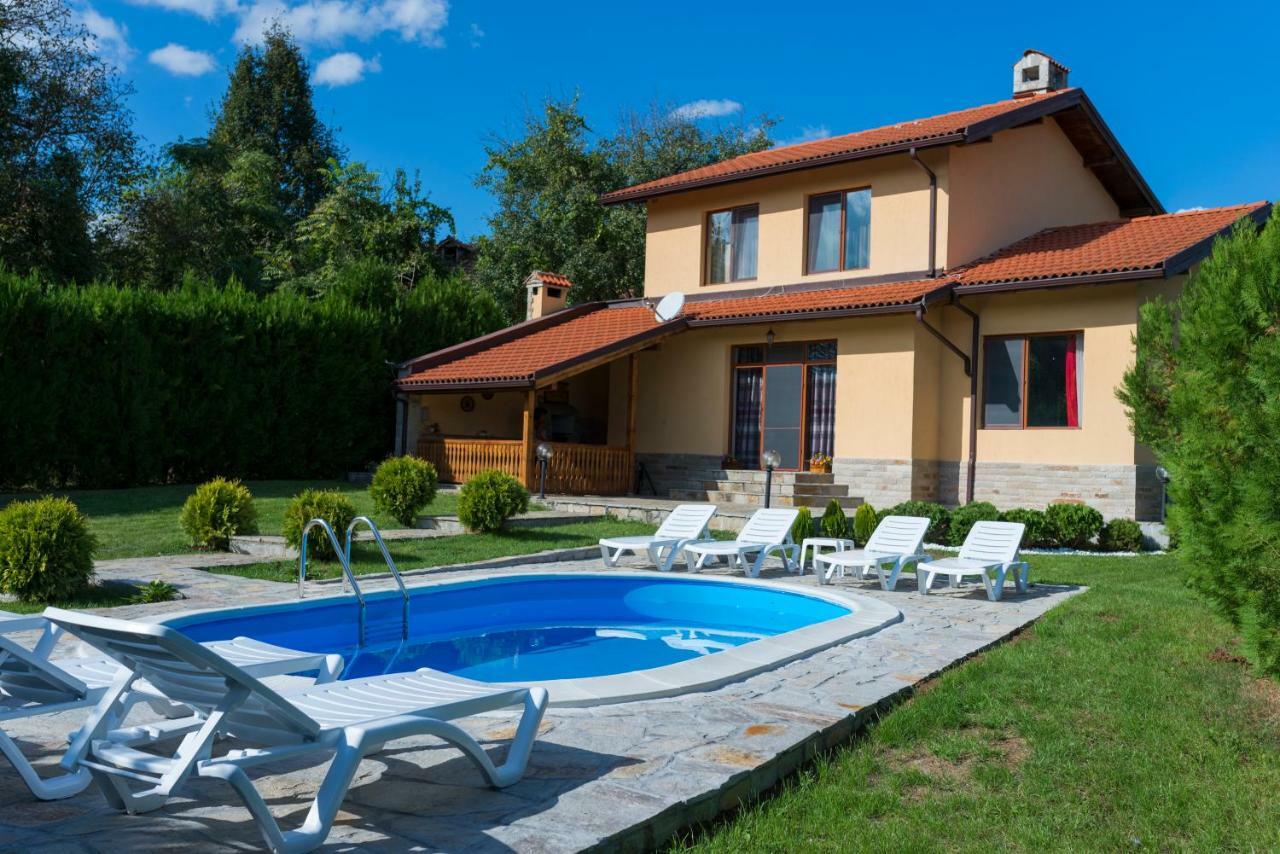 Guest House Beniart Vetrintsi Exterior foto